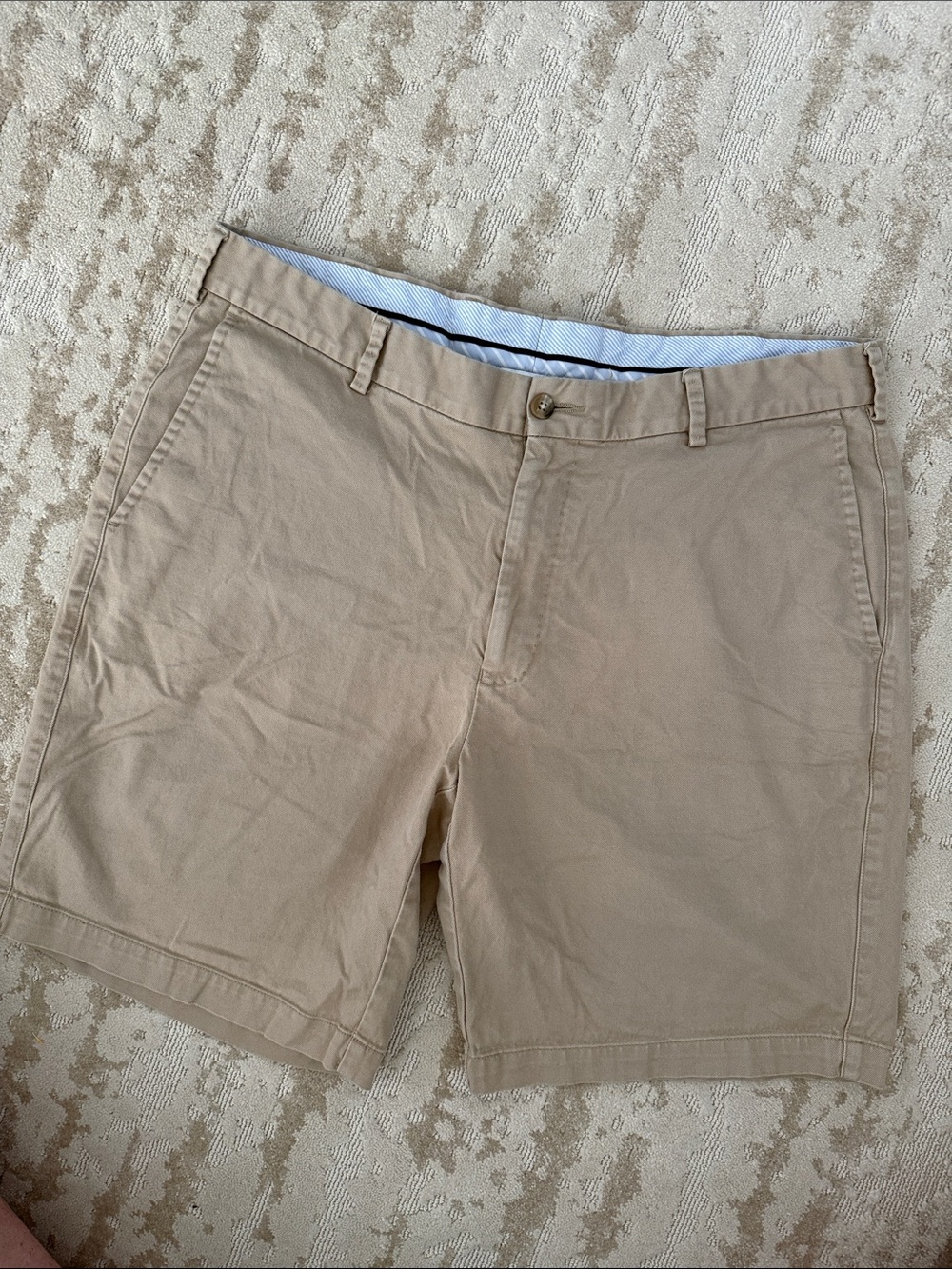 Peter Millar cotton khaki shorts 35W- like new!